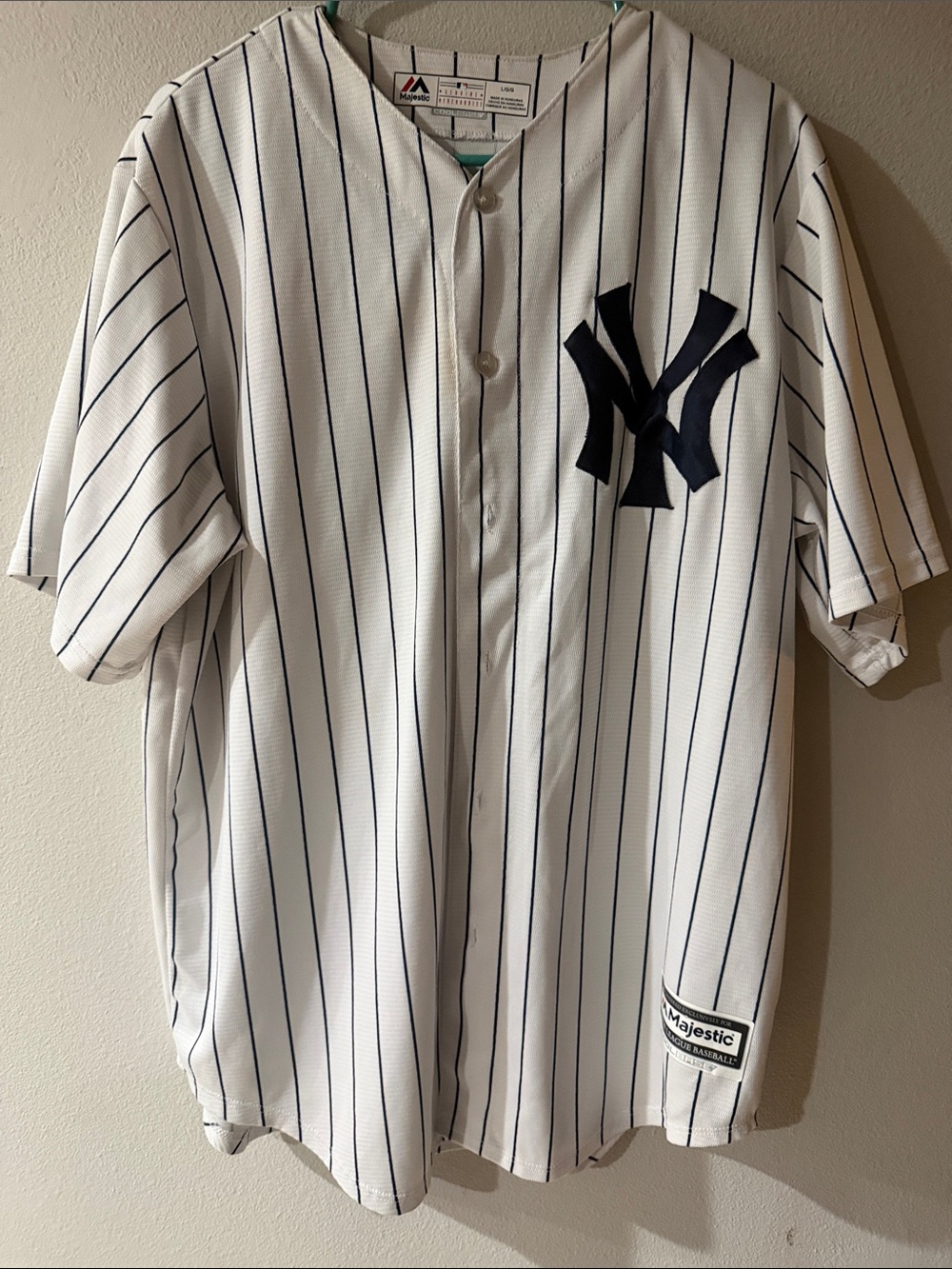 Majestic Men’s New York Yankees Pinstripe Baseball Jersey - White/Navy